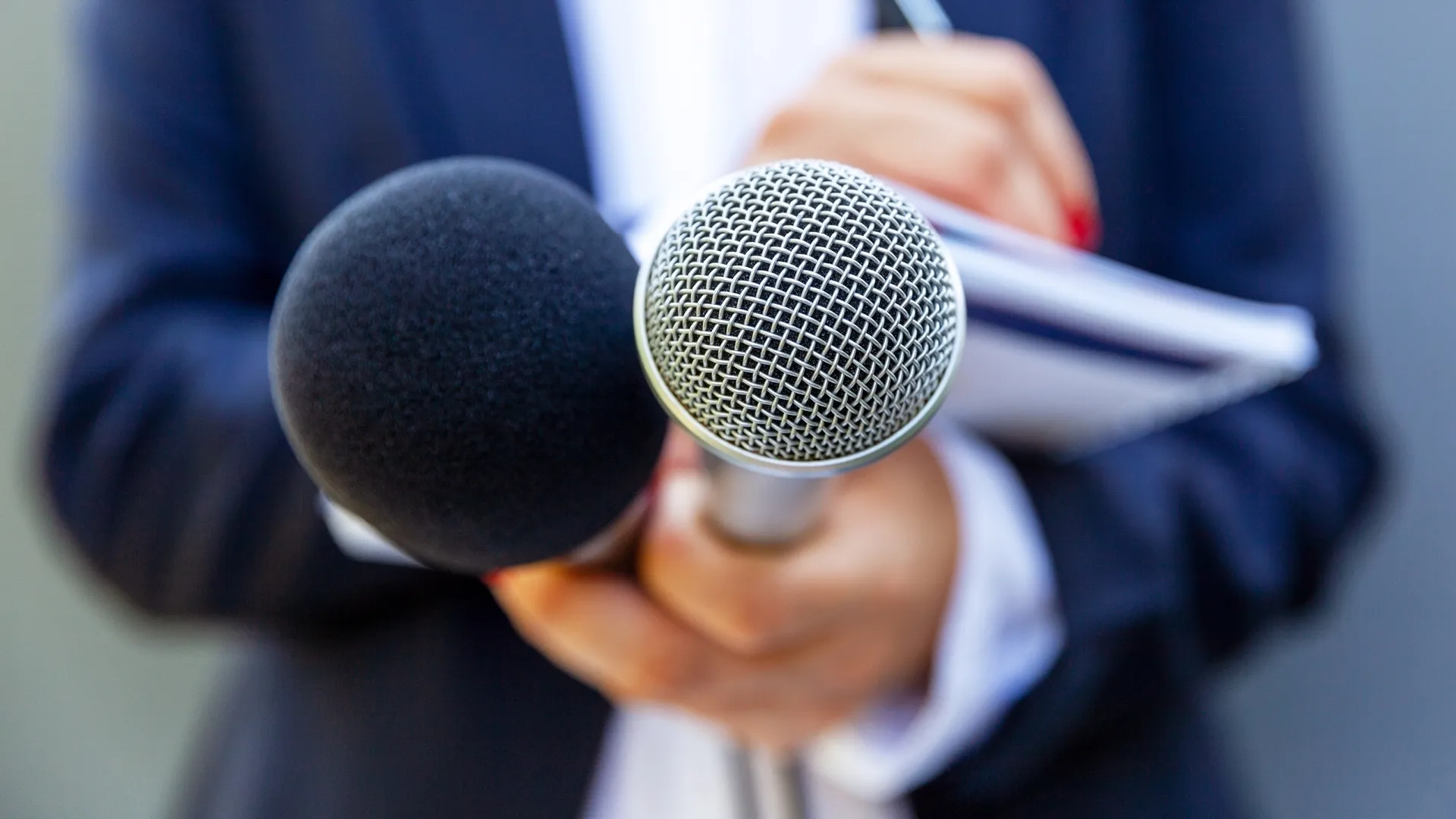 Header_Interviews_1920x1080.jpg Header_Interviews_1920x1080.jpg
